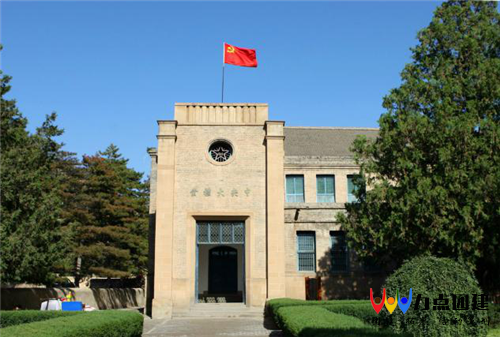 走进革命圣地延安-加强党性教育红色主题团建